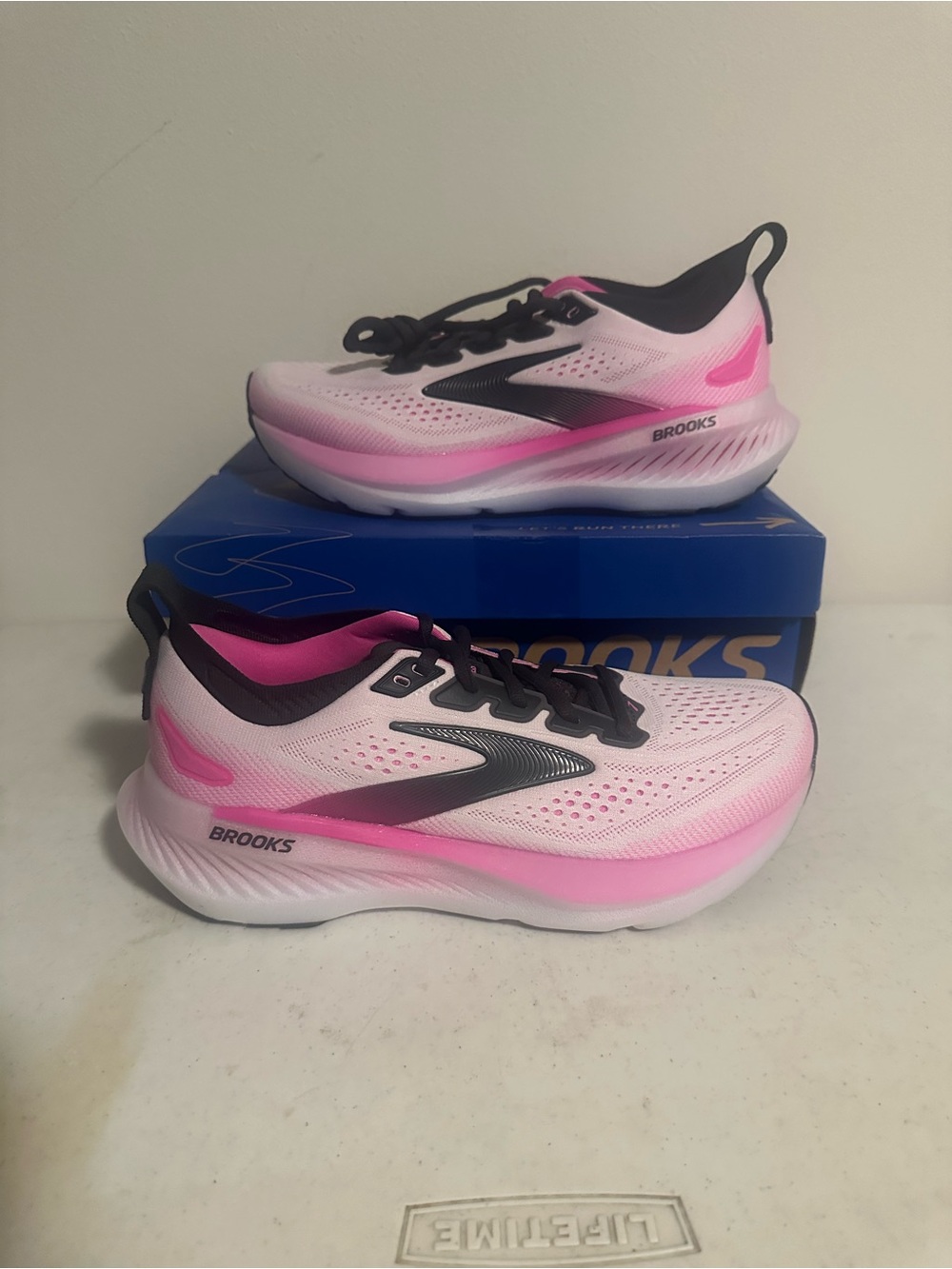 Brooks Glycerin 23 Women's 8.5 White Pink Running Shoes Sneakers New